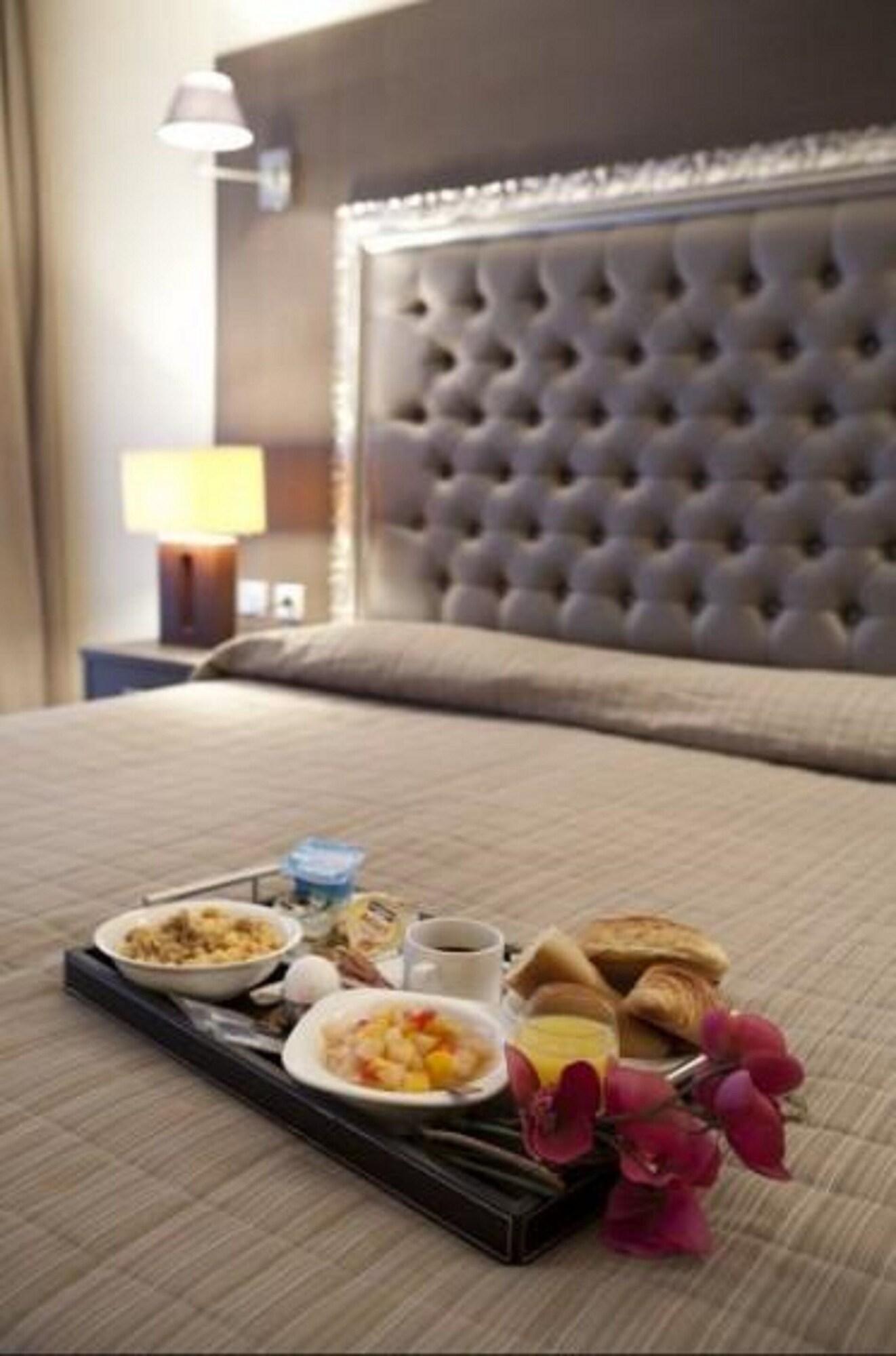 Hotel Lebron Paris Exterior photo