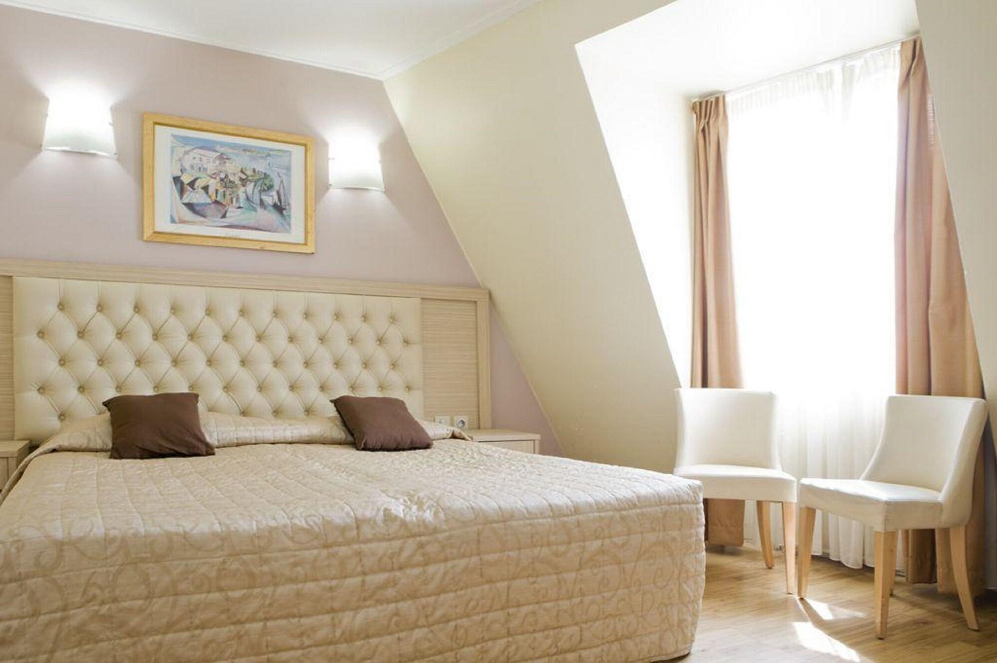 Hotel Lebron Paris Exterior photo