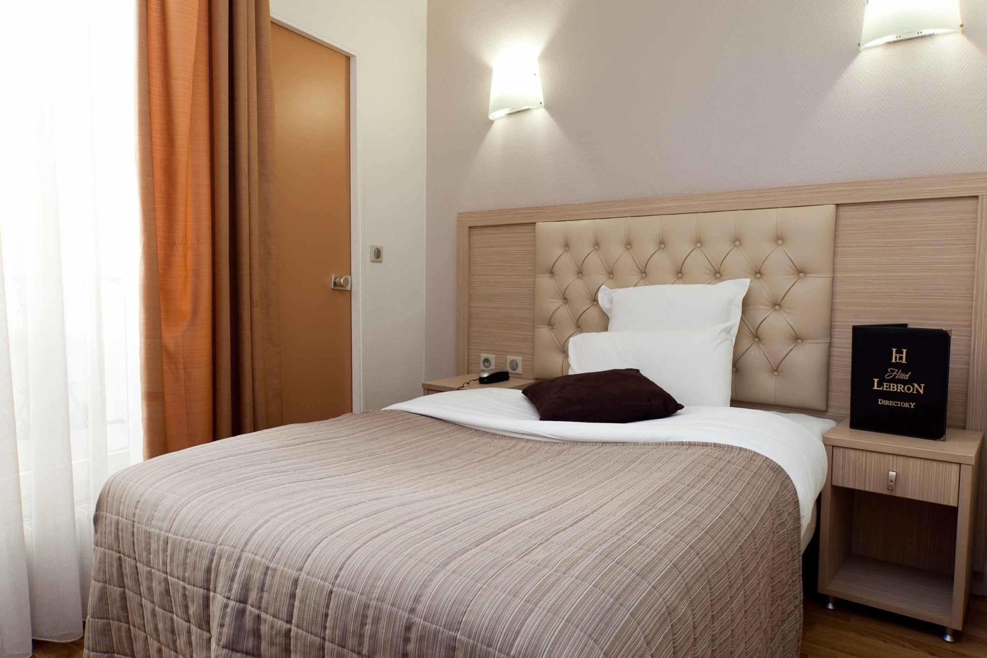 Hotel Lebron Paris Exterior photo