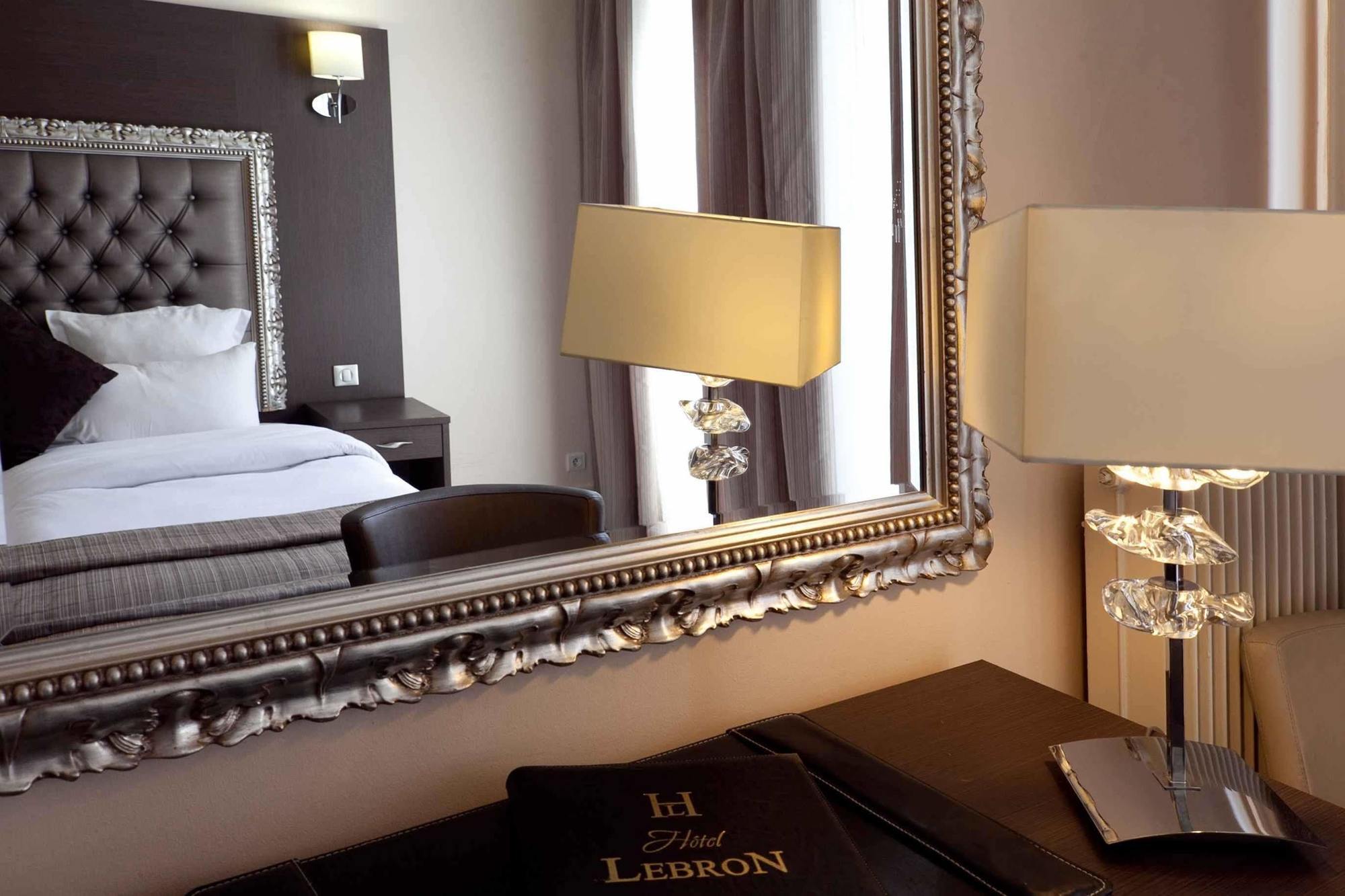 Hotel Lebron Paris Exterior photo