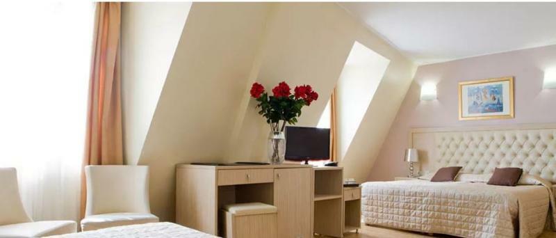 Hotel Lebron Paris Exterior photo